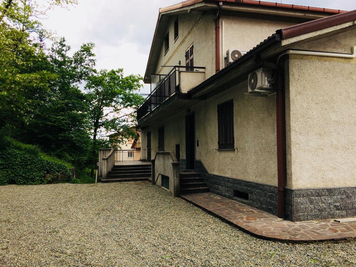 Tana Dell'Elfo B&B ガーヴィ エクステリア 写真