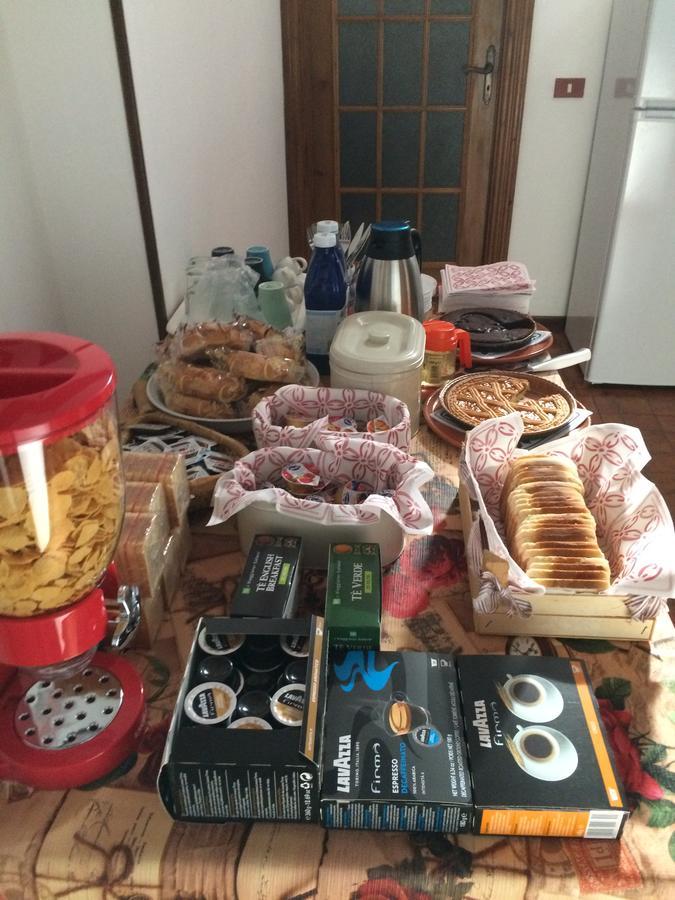 Tana Dell'Elfo B&B ガーヴィ エクステリア 写真